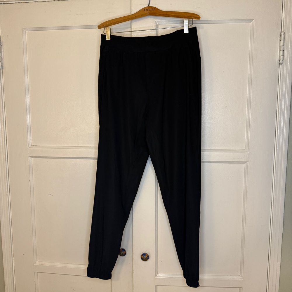 Lululemon Surge jogger M